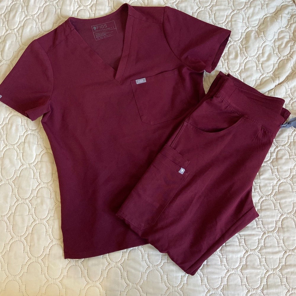 Figs scrubs Burgundy